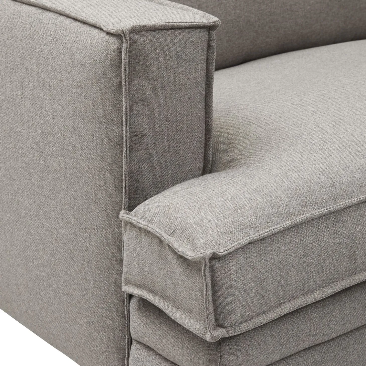 Agir højrevendt sofa med chaiselong