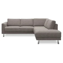 Cleveland højrevendt sofa med pufafslutning