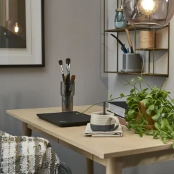 Desk Skrivebord