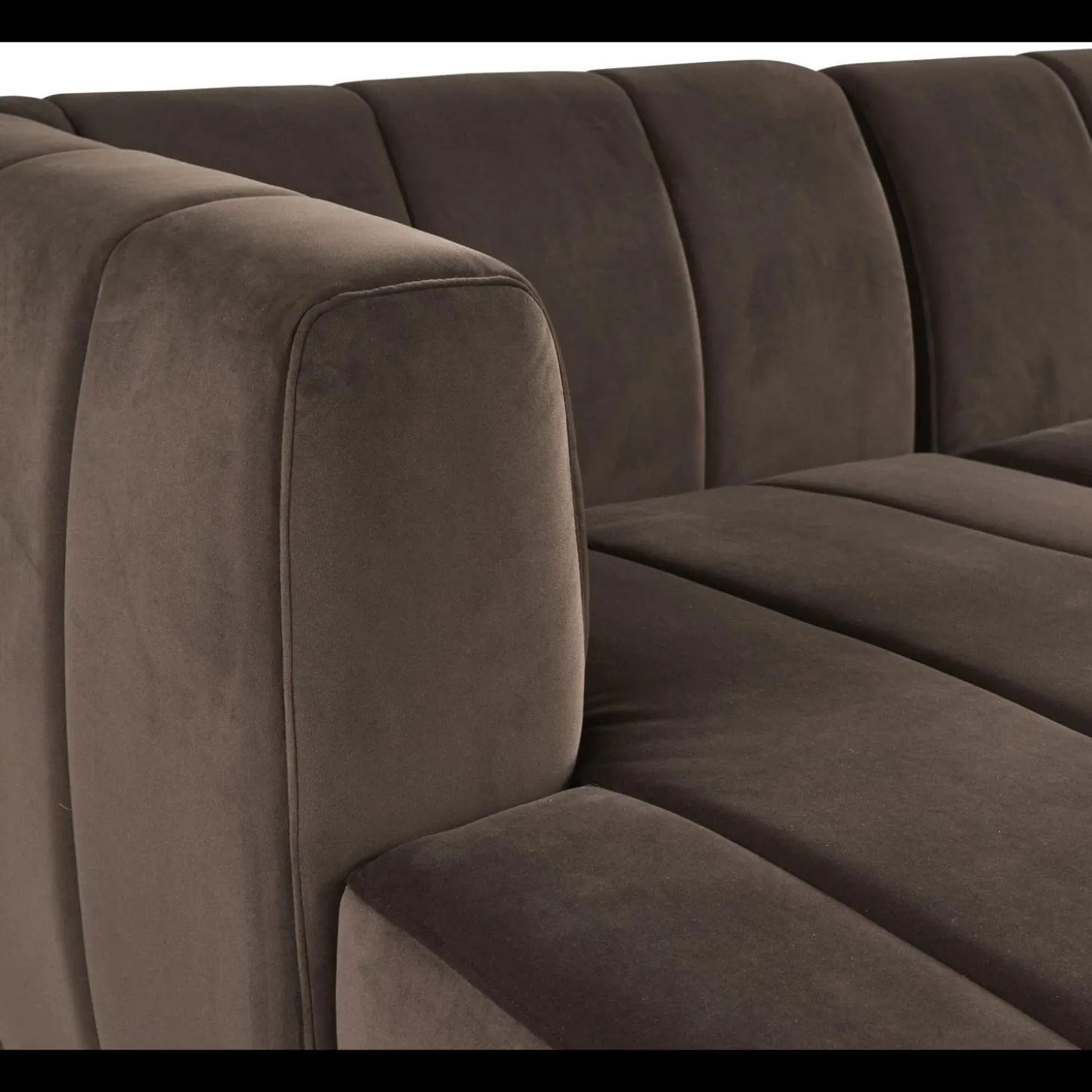 Ingvi venstrevendt sofa med chaiselong