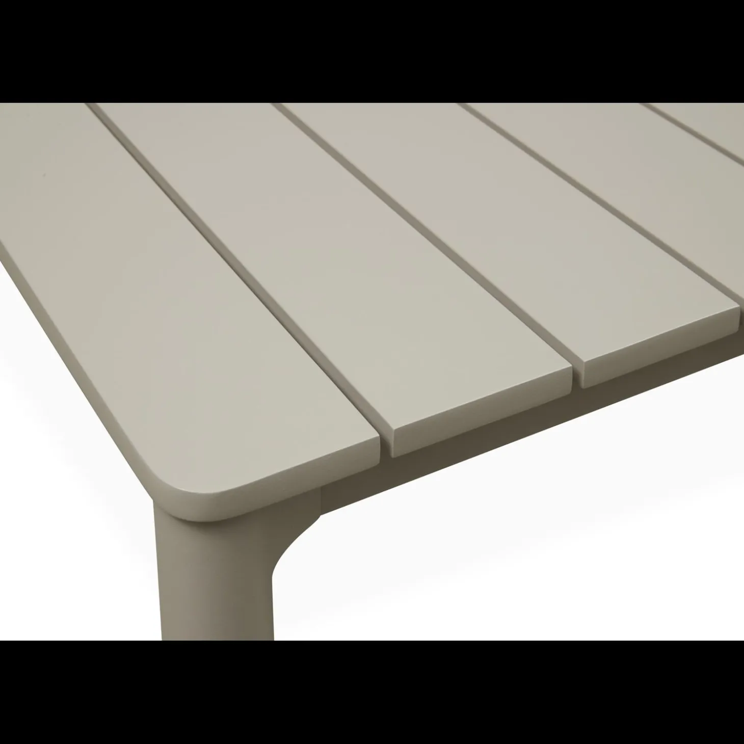 Kalani Loungebord 126 x 60 x 40 cm