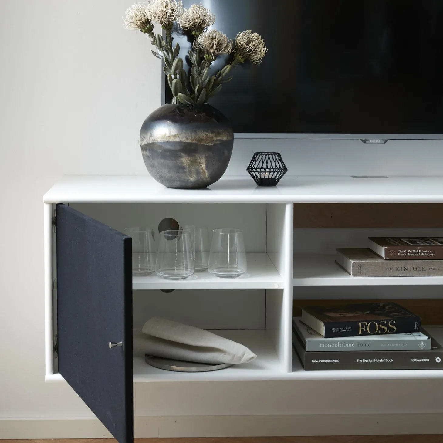 Mistral av 232 TV møbel