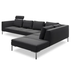 Nordskov højrevendt hjørnesofa med pufafslutning